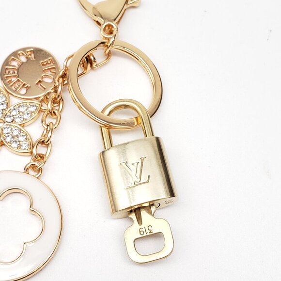 Authentic Louis Vuitton Lock & Key with unbranded Bagcharm, Keycharm, Keychain - Picture 6 of 8